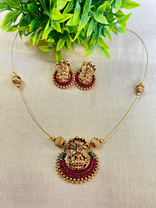 Red and Green Devi necklace with earrings